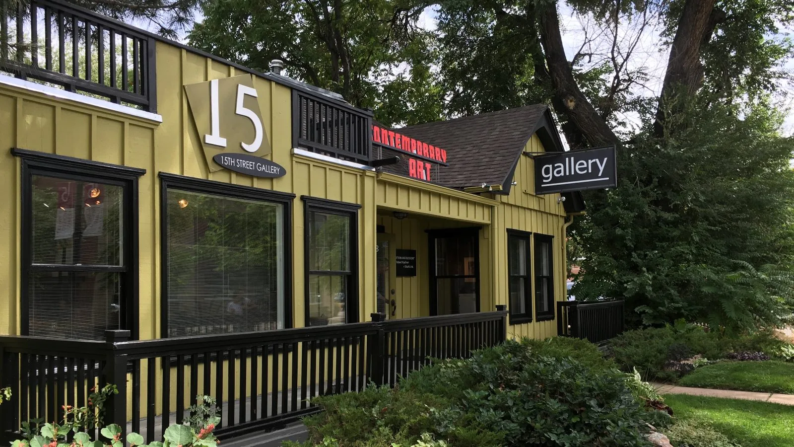 15th Street Gallery gallery space, view 4
