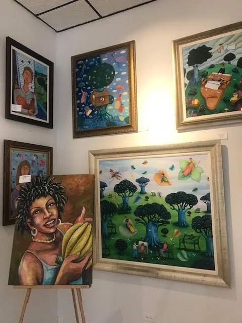 Ana's Art Gallery gallery space, view 6
